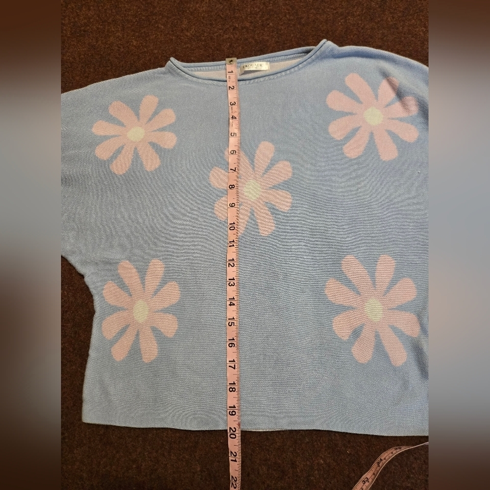 Ekouaer Daisy Pajama Top Size Large Has Staining On Sleeves - Picture 7 of 9